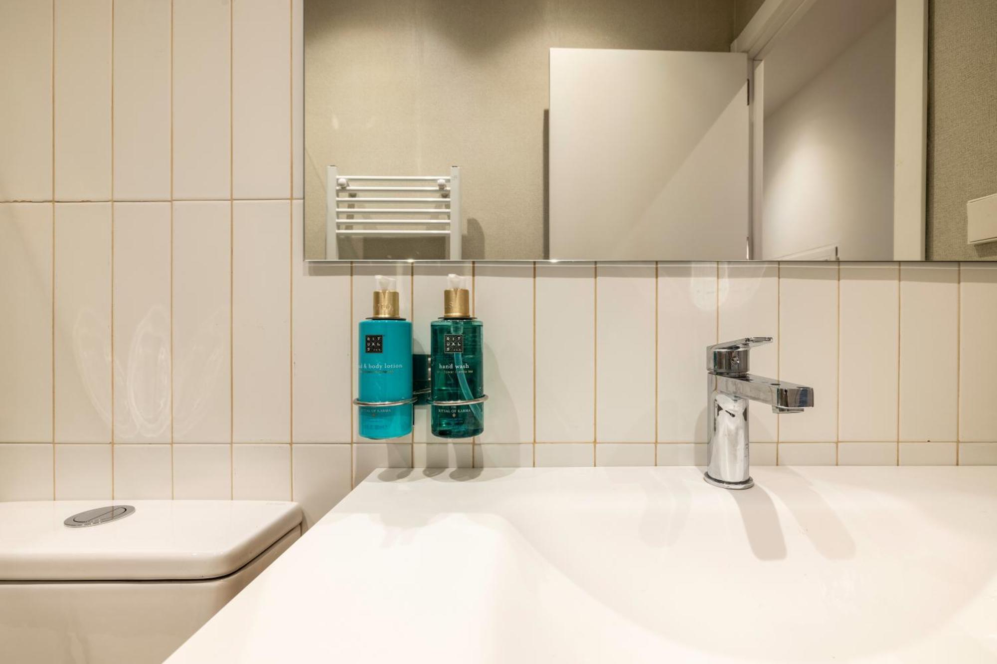 New Designed Flat 3 Bedrooms 2 Showers Madrid Extérieur photo