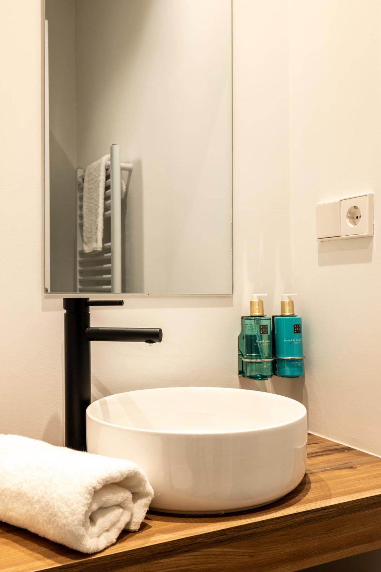 New Designed Flat 3 Bedrooms 2 Showers Madrid Extérieur photo